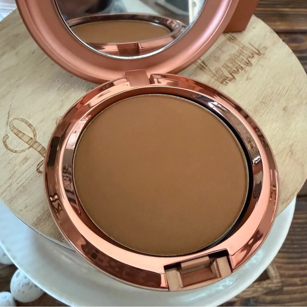 MAC SKINFINISH SUNSTRUCK MATTE BRONZER DEEP GOLDEN
